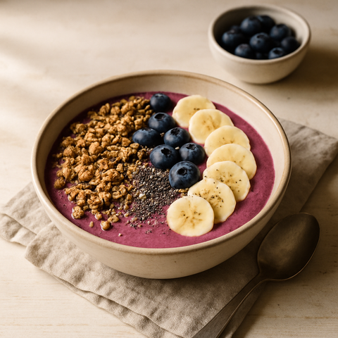 Smoothie Bowl with Granola